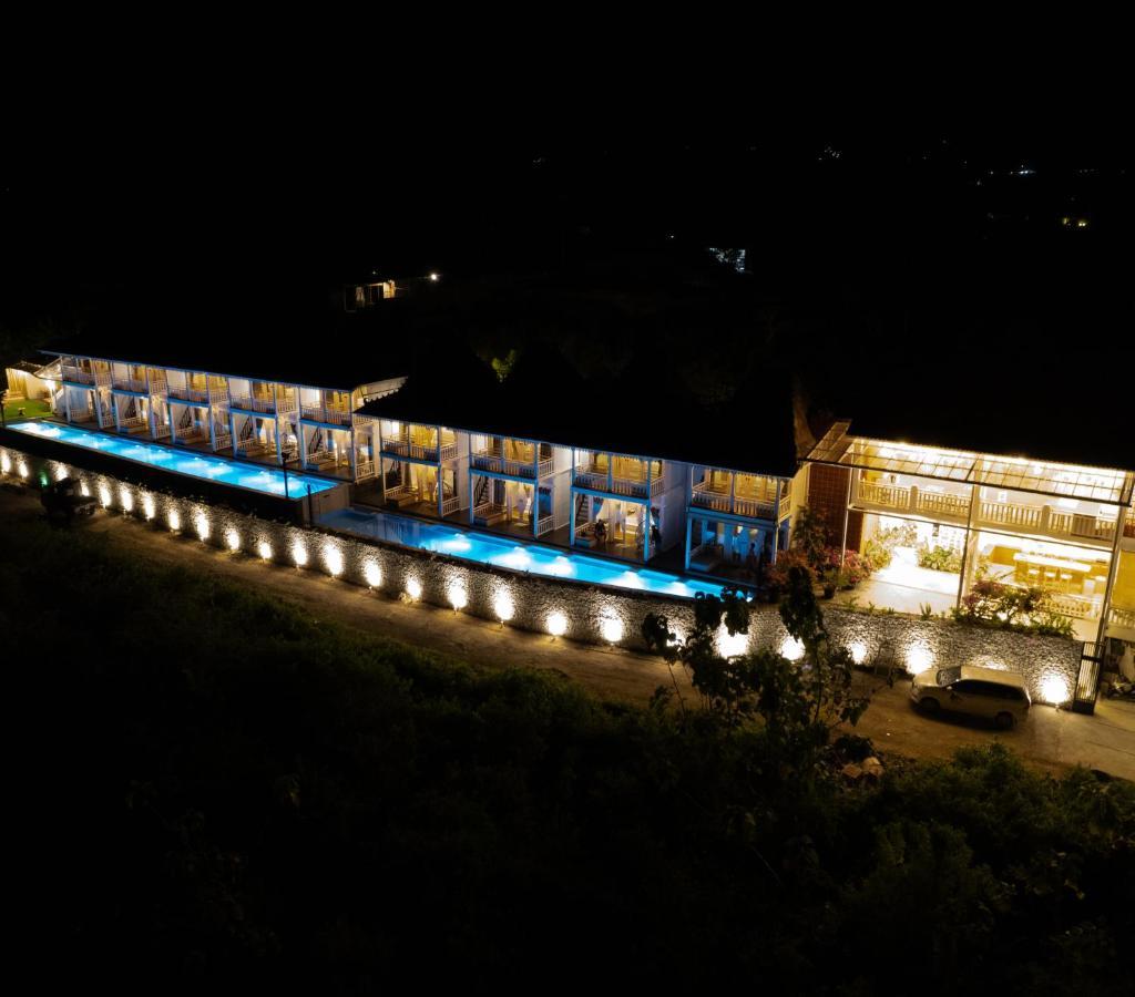 Mambo Hill Resort Ped Extérieur photo