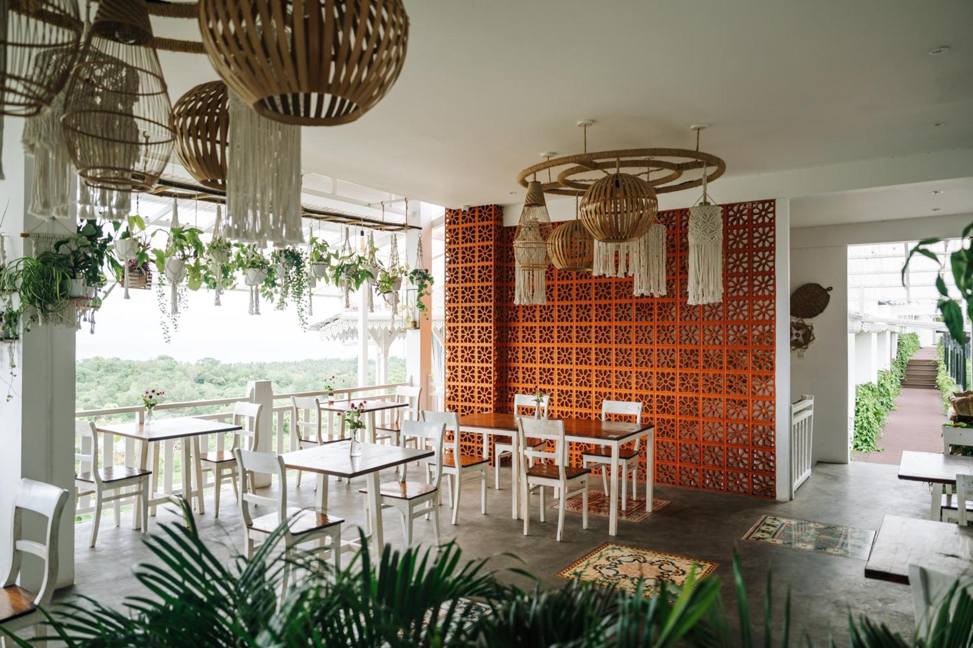 Mambo Hill Resort Ped Extérieur photo